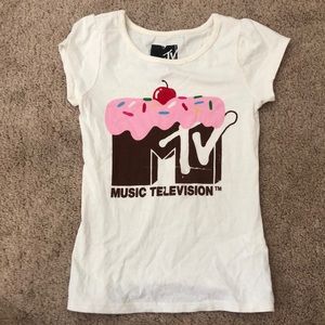 MTV shirt